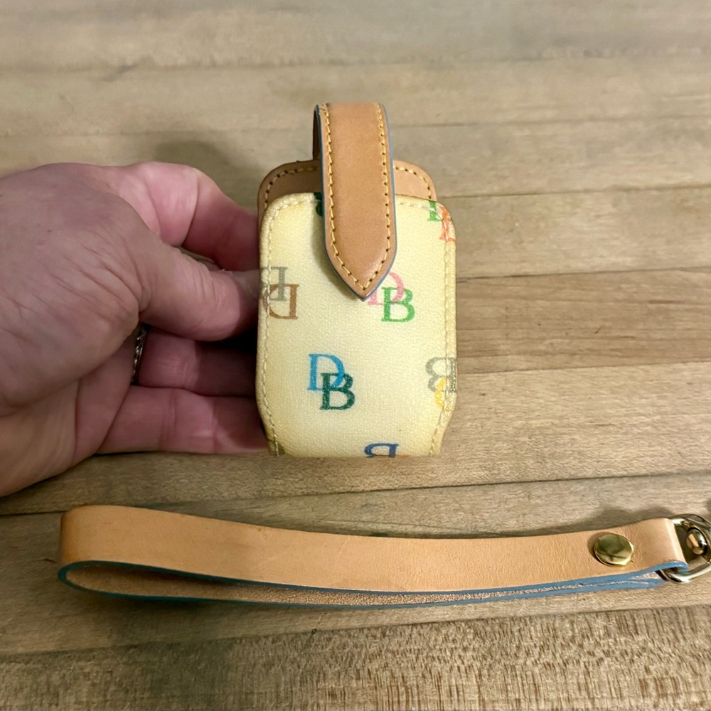 Dooney & Bourke Cream Canvas & Vachetta Leather Wristlet Phone Case - Picture 6 of 6